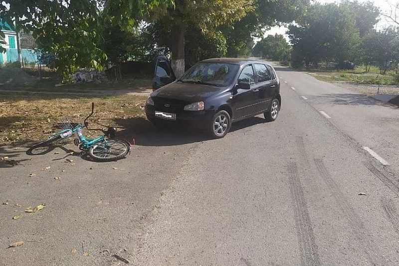 В Краснодарском крае водитель на «Ладе Калине» сбил 11-летнюю девочку на велосипеде