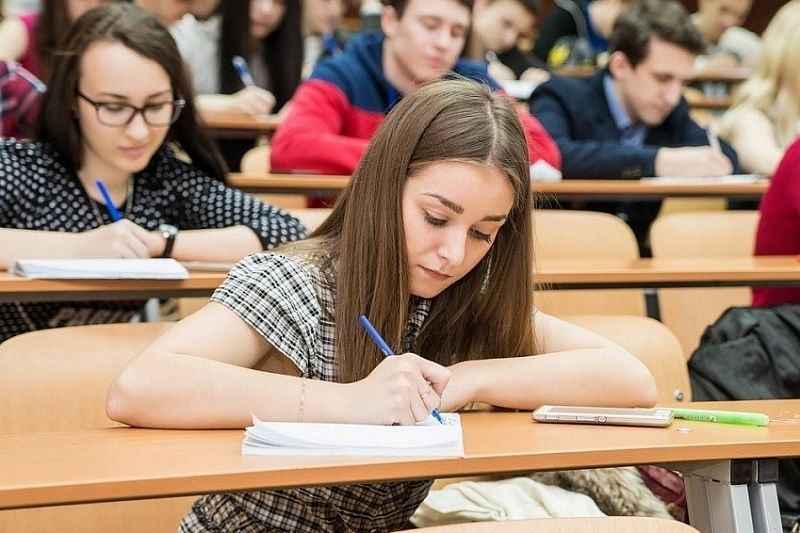 Итоги конкурсов на соискание стипендий для талантливой молодежи подвели в Краснодарском крае