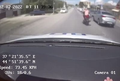 Полиция устроила погоню за мотоциклистом без прав в Анапе