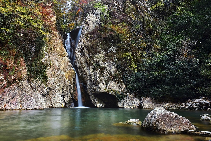 В Сочи незаконно брали плату за проход к Агурским водопадам