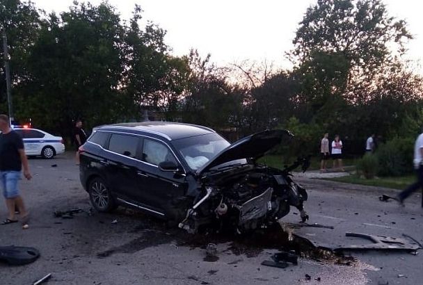 Три человека погибли в ДТП на перекрестке в кубанской станице