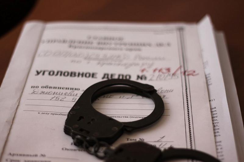 В Краснодарском крае адвокат и полицейский стали фигурантами уголовных дел о взятке