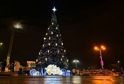 Главная елка Краснодара: с 2011 по 2022 год