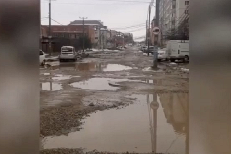 Разбитые из-за снега дороги отремонтируют в Краснодаре