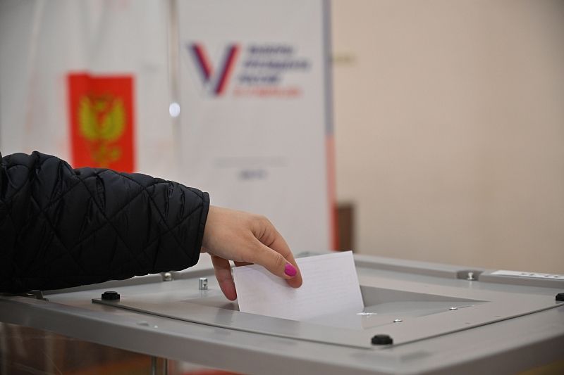 Губернатор Кубани Вениамин Кондратьев обсудил с председателем краевой избирательной комиссии Алексеем Черненко итоги выборов