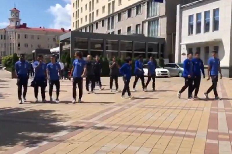 Футболисты «Порту» прогулялись по центру Краснодара (видео)