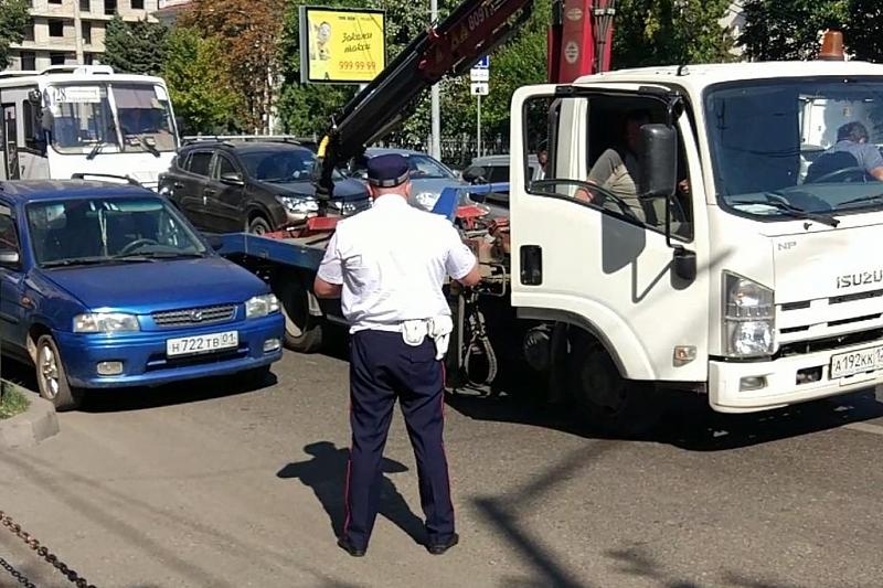 В Краснодаре с новых выделенных полос для общественного транспорта эвакуировали 63 машины