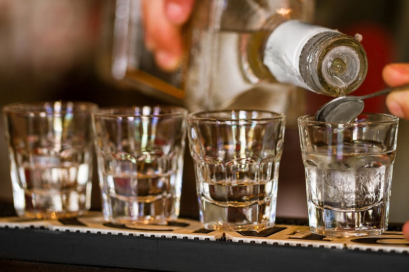 Ученый предупредил о росте алкоголизма в России после самоизоляции