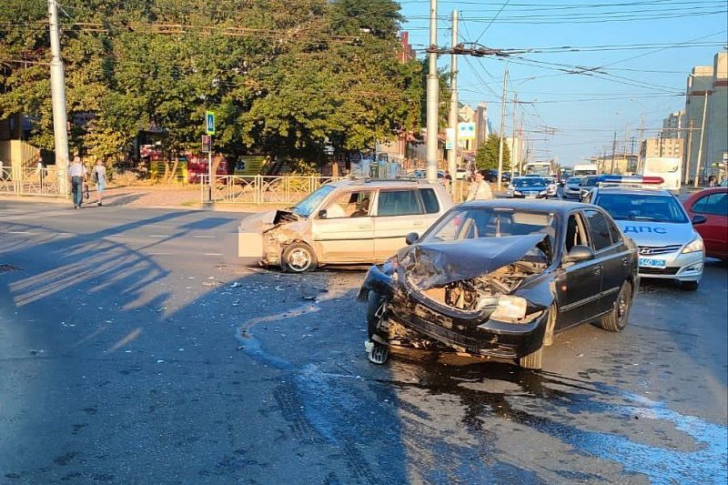 Житель Краснодарского края на Hyundai спровоцировал ДТП с тремя пострадавшими