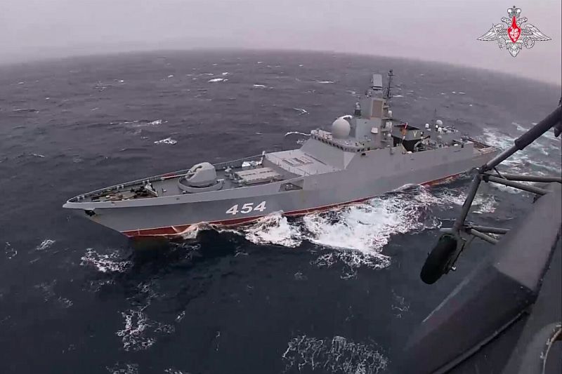 Губернатор Севастополя: Черноморский флот отбивает атаку подводных диверсионных сил