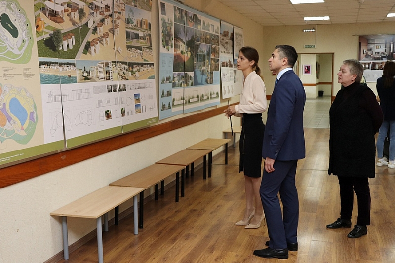 В Краснодаре студенты-архитекторы представили проекты по изменению облика края