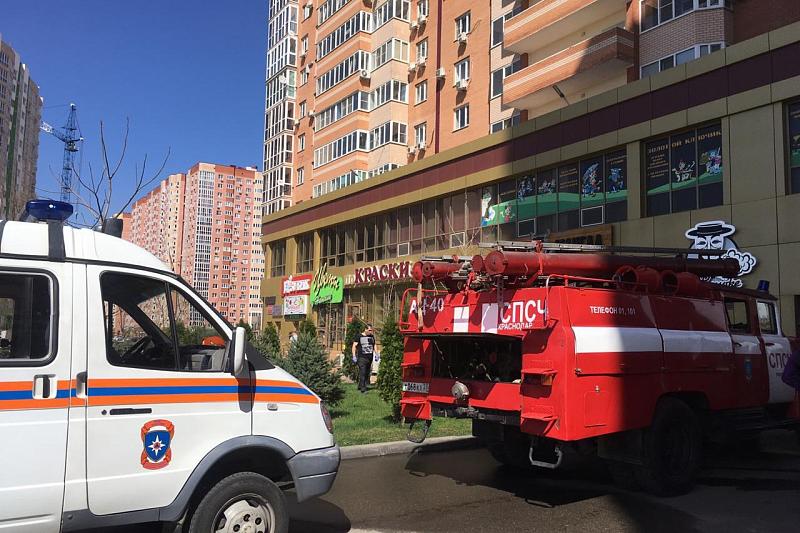 65 детей эвакуировано из многоэтажного дома в Краснодаре из-за короткого замыкания