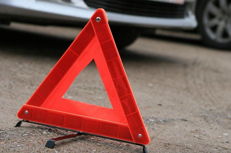В Краснодарском крае женщина на Mercedes GL500 устроила ДТП, пострадал 4-летний ребенок