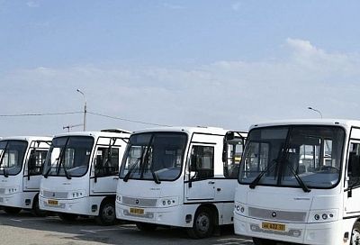 В Краснодаре плата за проезд на 18 автобусных маршрутах вырастет в декабре до 35 рублей