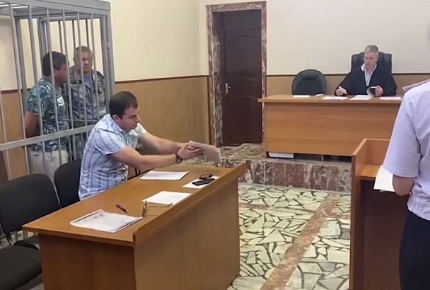 В Сочи суд арестовал одного из охранников, избивших на пляже самбиста из Минска