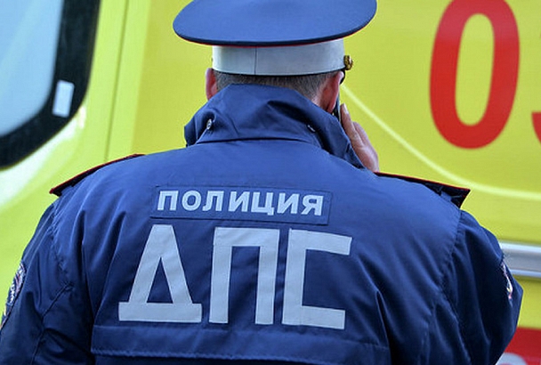 В Краснодарском крае водитель КамАЗа насмерть сбил 40-летнего мужчину