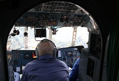В Сочи летевший за пострадавшим туристом вертолет не смог пробиться сквозь сильную облачность