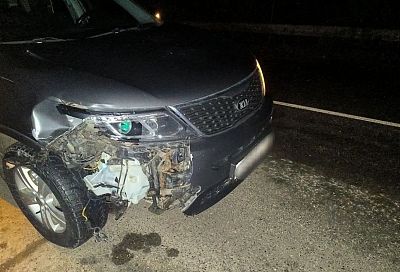 Краснодарец на внедорожнике насмерть сбил идущую по обочине женщину. Ее личность устанавливается