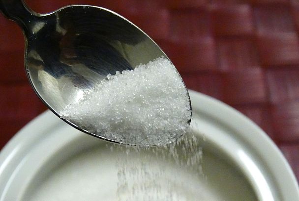 Сахар есть, и соли не надо: вы удивитесь, от чего появляются камни в почках