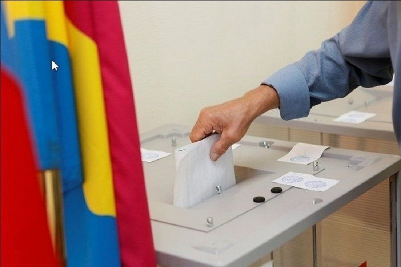 Пандусы, лупы, трафареты: на Кубани избирательные участки оборудованы для людей с ограниченными возможностями 