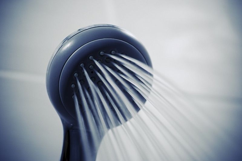 Срочно в душ: пять причин заменить ванную на душевую кабину