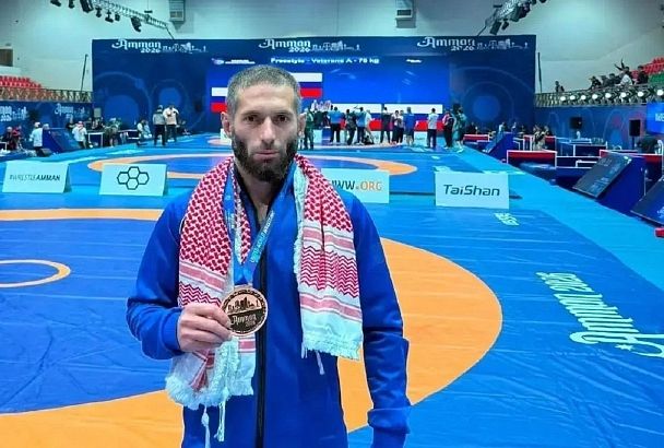 Краснодарец стал бронзовым призером чемпионата мира по спортивной борьбе среди ветеранов