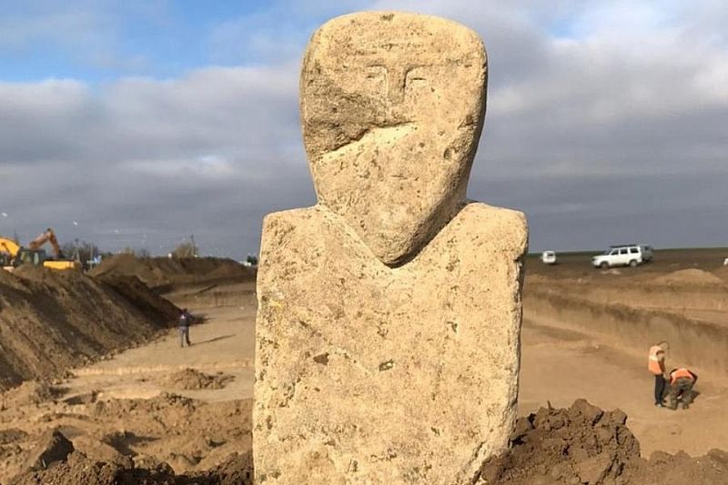 Археологи обнаружили древнетюркское изваяние VII-VIII веков нашей эры в Темрюкском районе 