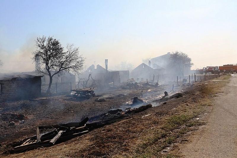Пострадавшие от пожара в Темрюкском районе получат выплаты на приобретение нового жилья
