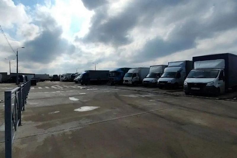 В очереди на Керченскую переправу в Краснодарском крае ожидают 60 машин