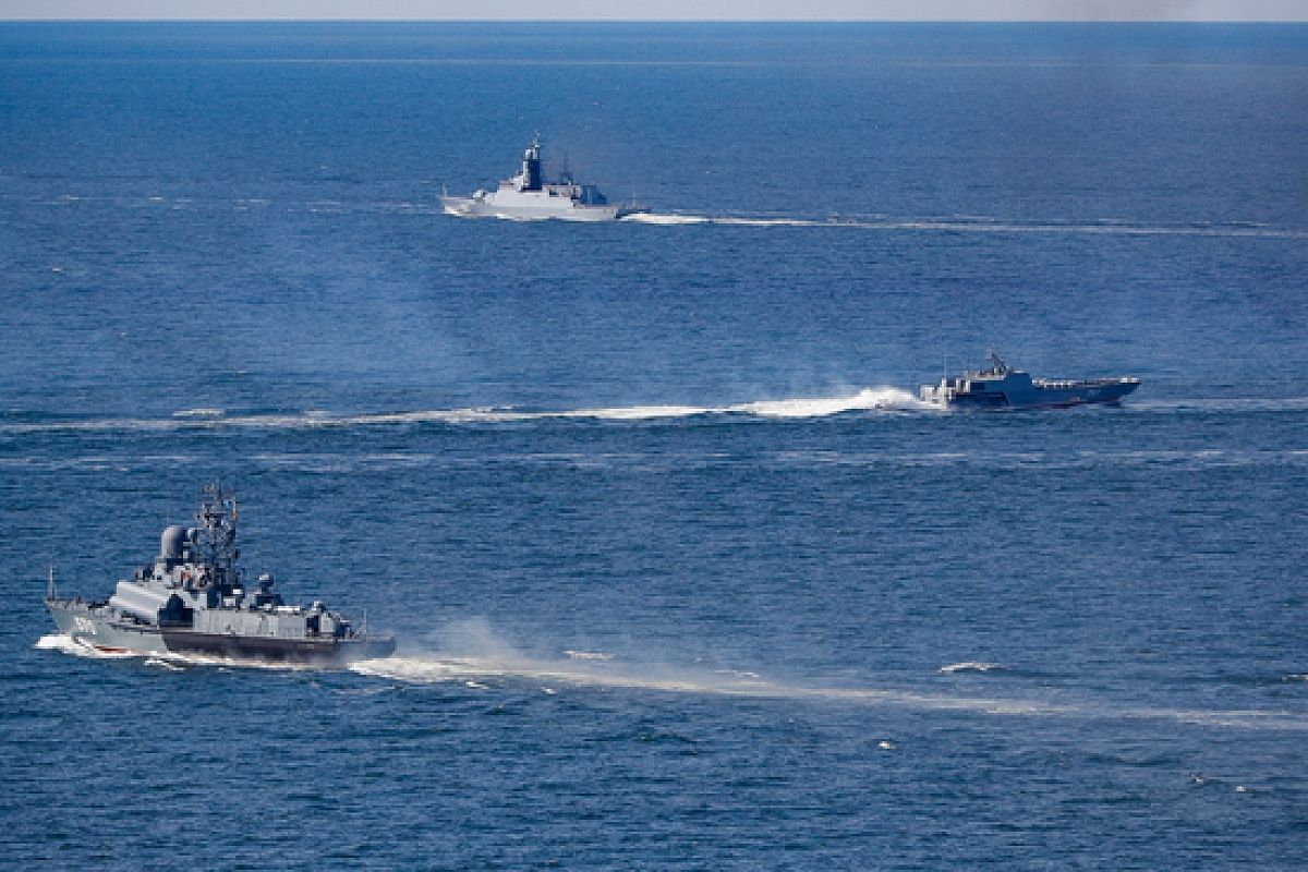 Украинские надводные беспилотники пытались атаковать военно-морскую базу в Новороссийске