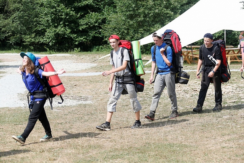 Более 225 тысяч подростков из Краснодарского края примут участие в походах и экскурсиях в 2020 году