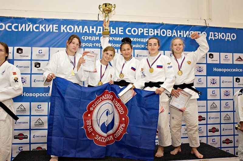Золотой дебют: две команды клуба дзюдо «Урал-Западная Сибирь» стали призерами Всероссийских соревнований
