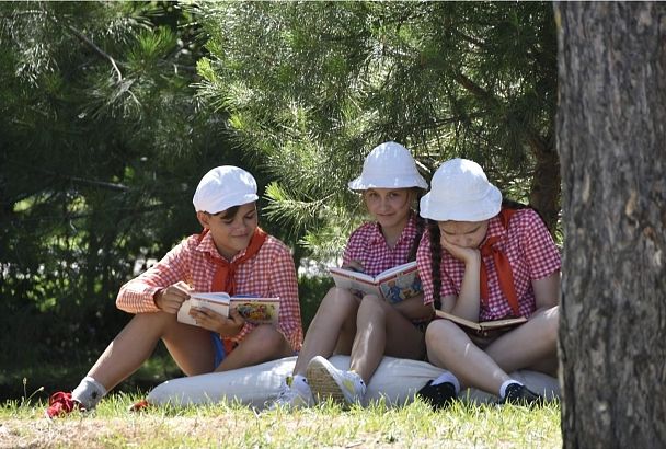 Ура, каникулы: как на Кубани пройдет летняя детская кампания 