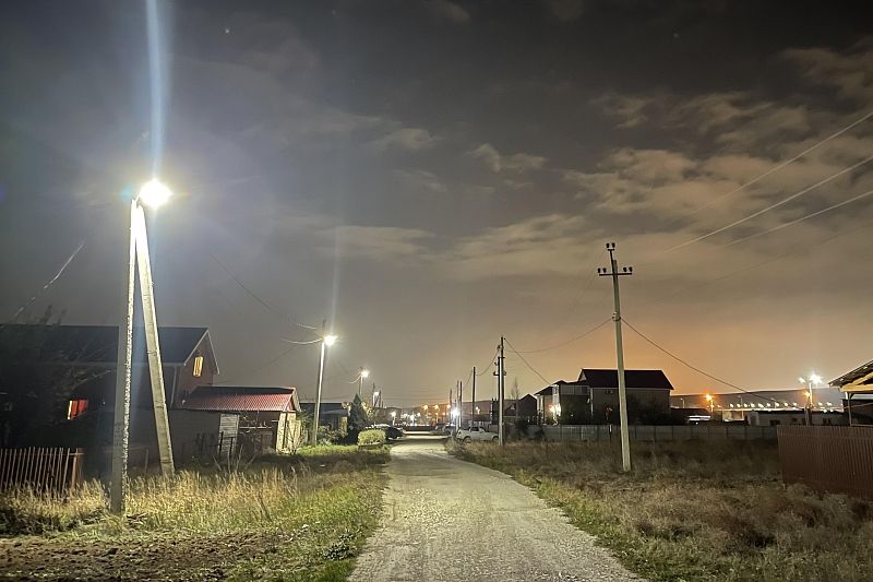 Свет Волне: на всех улицах посёлка установлены современные фонари