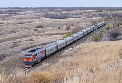 Число задержанных после приостановки движения по Крымскому мосту поездов сократилось до 14