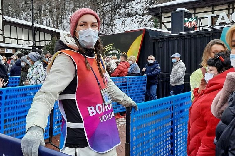С начала горнолыжного сезона на курортах Сочи туристам выдали более 70 тысяч масок