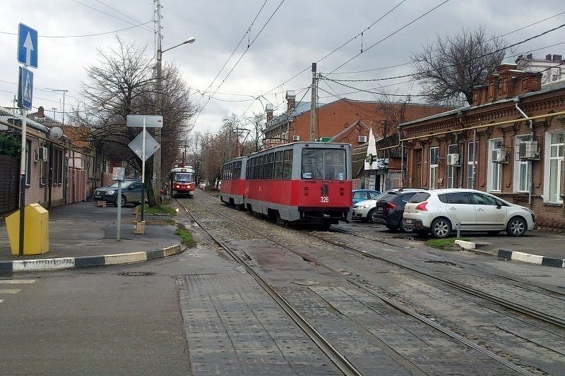 В Краснодаре пять трамвайных маршрутов ночью изменят схему движения