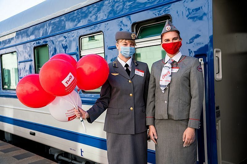В Сочи встретили первый рейс туристического поезда Туапсе-Гагра