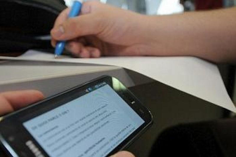 Использовали телефоны и шпаргалки: на Кубани с экзаменов удалили 13 выпускников 