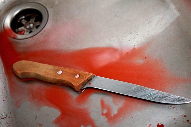 В Краснодарском крае пенсионер ударил собутыльника ножом в живот