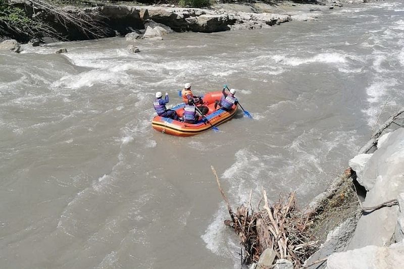 В Адыгее до сих пор не нашли упавшего в горную реку 8 мая туриста