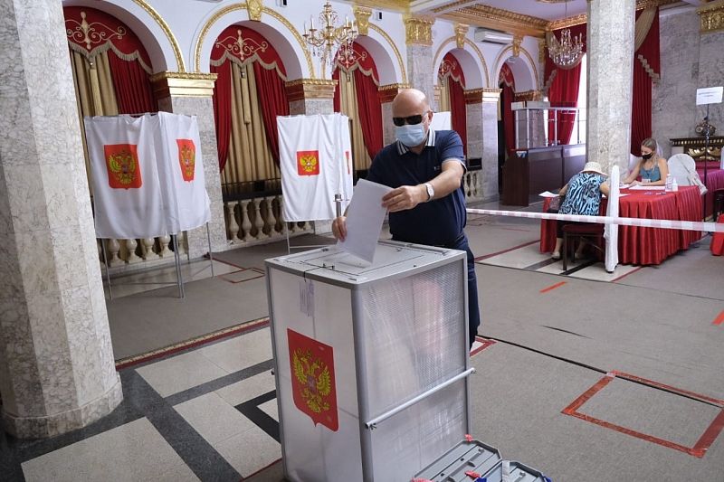 Краснодарский край лидирует в ЮФО по явке избирателей на выборах в первый день голосования