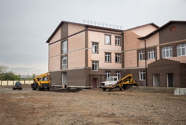 В Адыгее к концу года завершат строительство пяти школ
