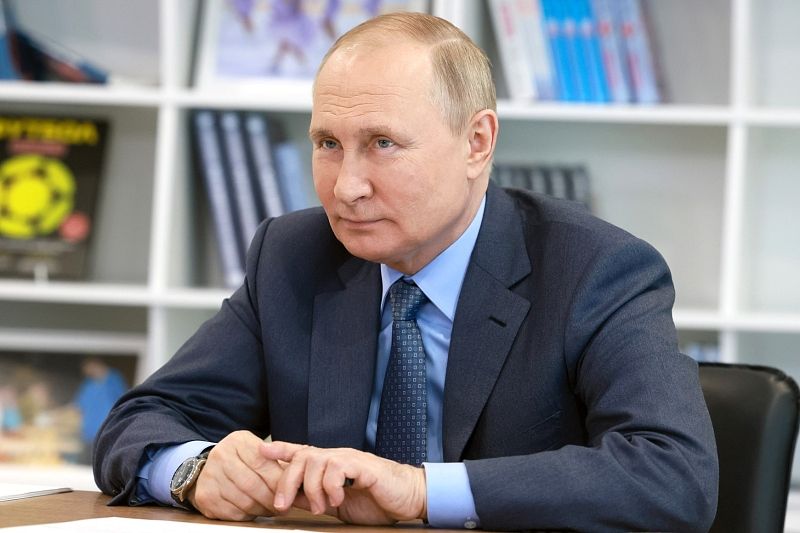Песков рассказал, купается ли Путин в море во время визитов в Сочи