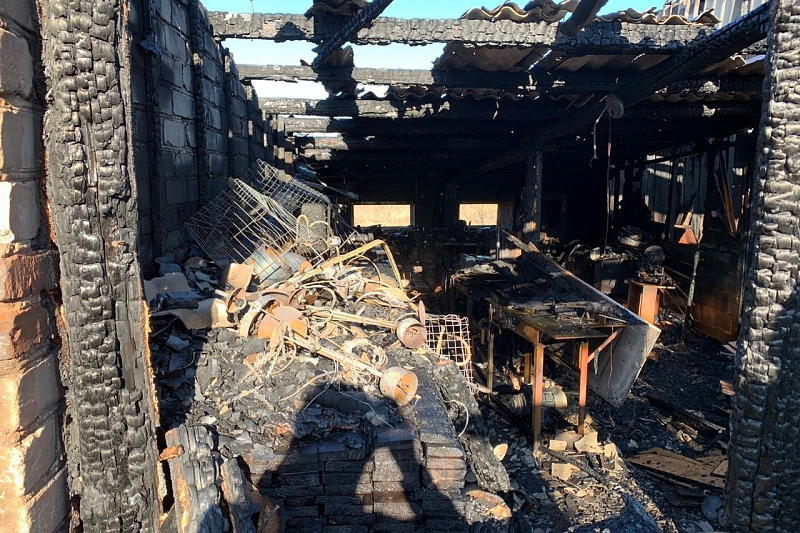 Опубликовано видео с места пожара в Краснодарском крае, где погибли 3 человека