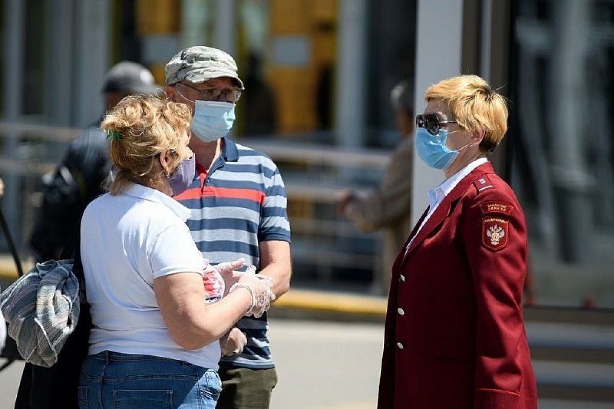 Более половины жителей Краснодарского края соблюдают масочный режим в общественном транспорте