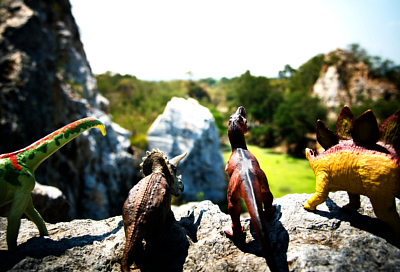 Российские палеонтологи открыли древнего динозавра-похитителя яиц