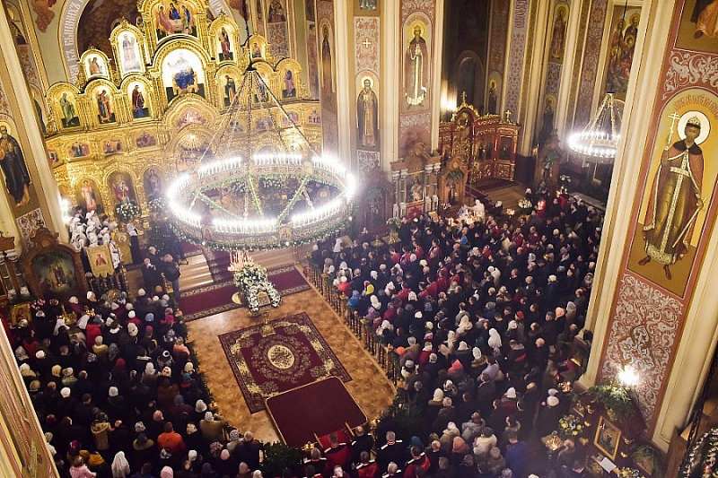 Губернатор Кубани Вениамин Кондратьев поздравил жителей края с Рождеством Христовым
