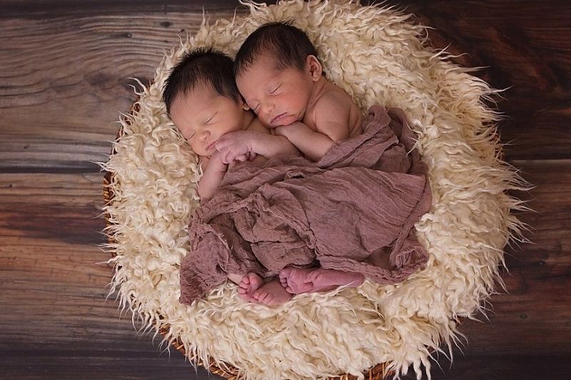  На Кубани с начала года родились 3 тройни и 408 двоен