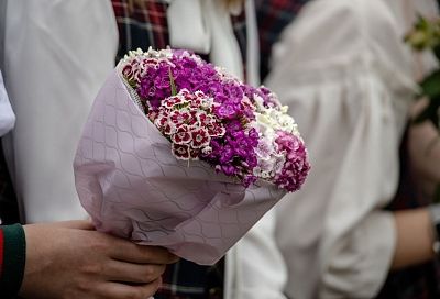 Последний звонок в школах Краснодара прозвучит для 29 тысяч выпускников 26 мая